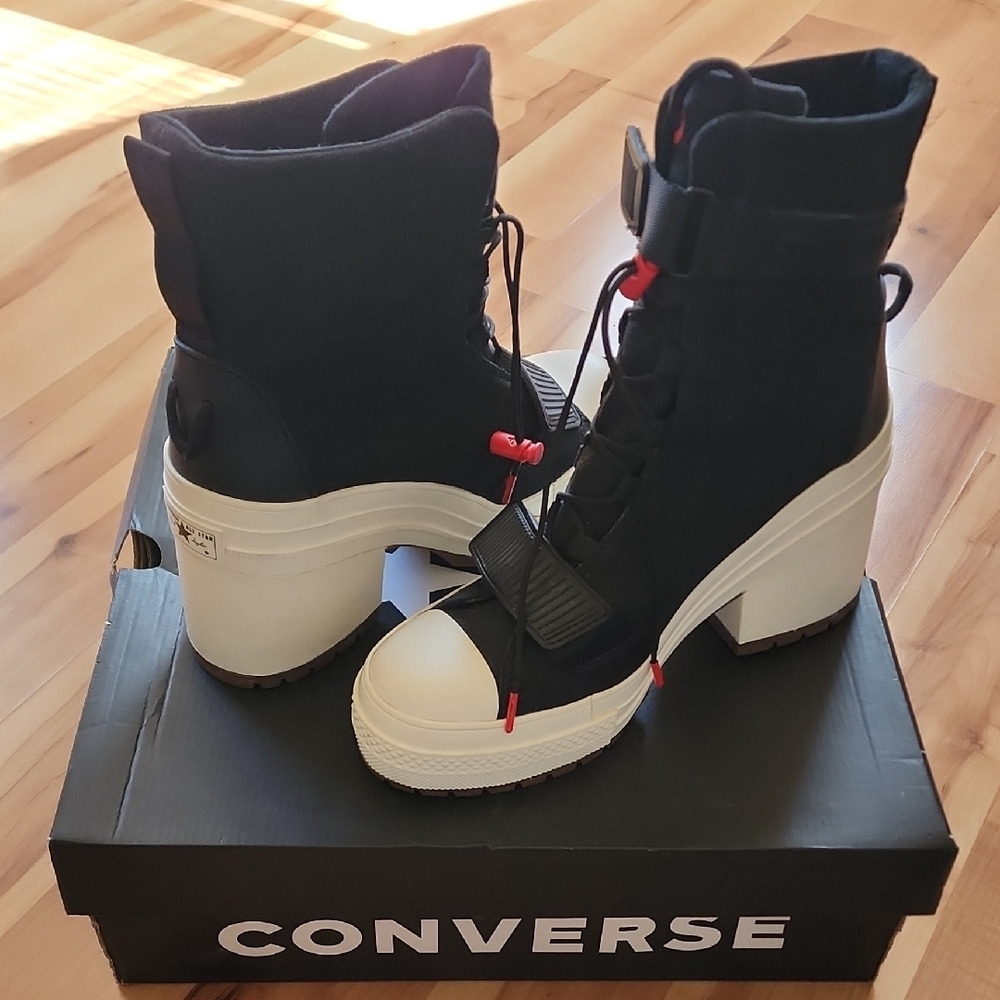 Converse Women's Black and White High-Top Boots Size 8
